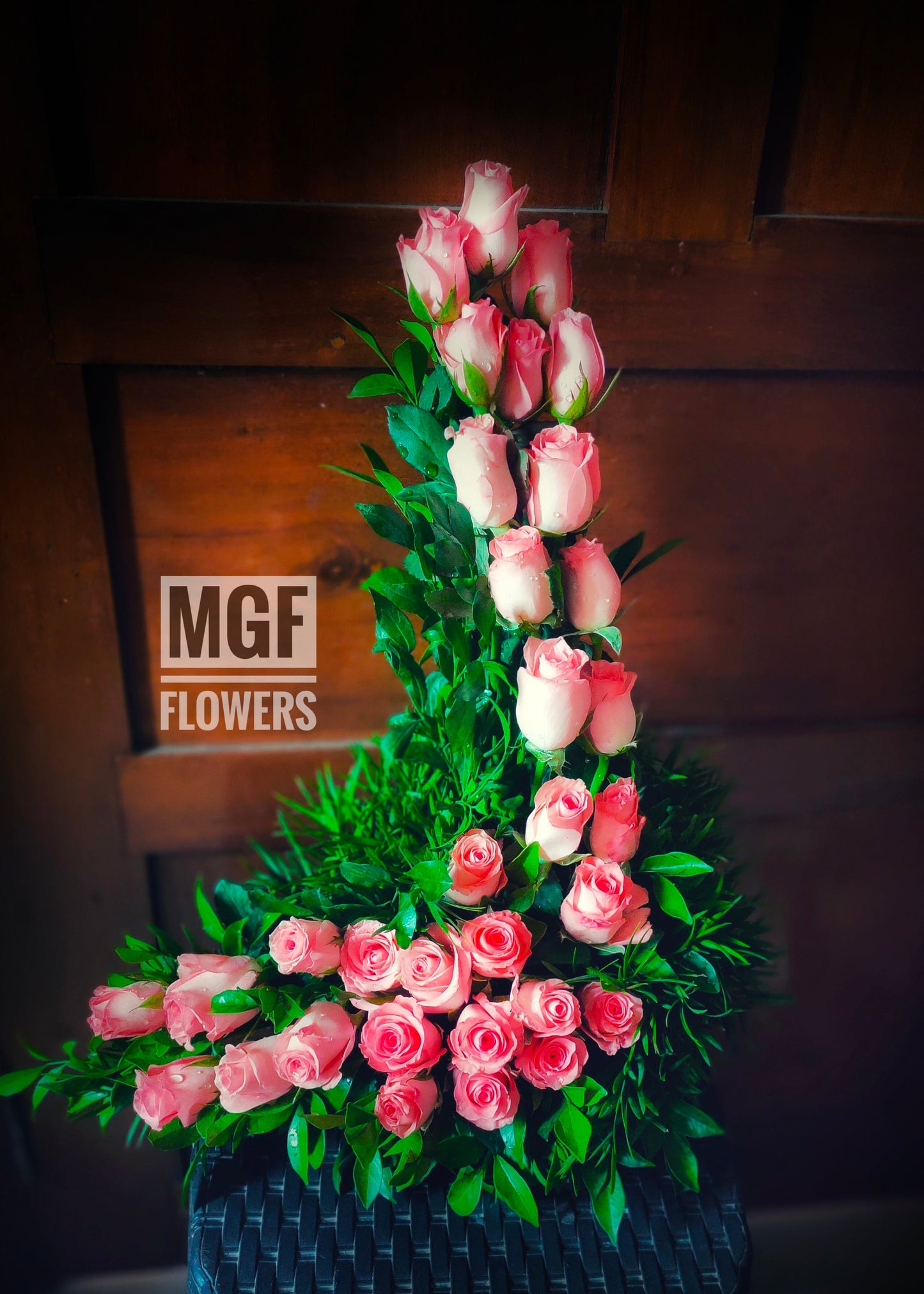 Love Pink Roses Arrangement