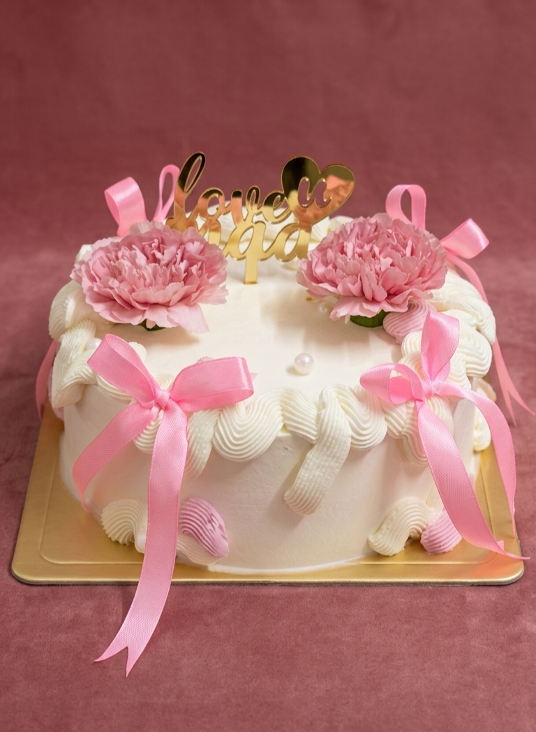 Sweet pinkish Butterscotch Cake