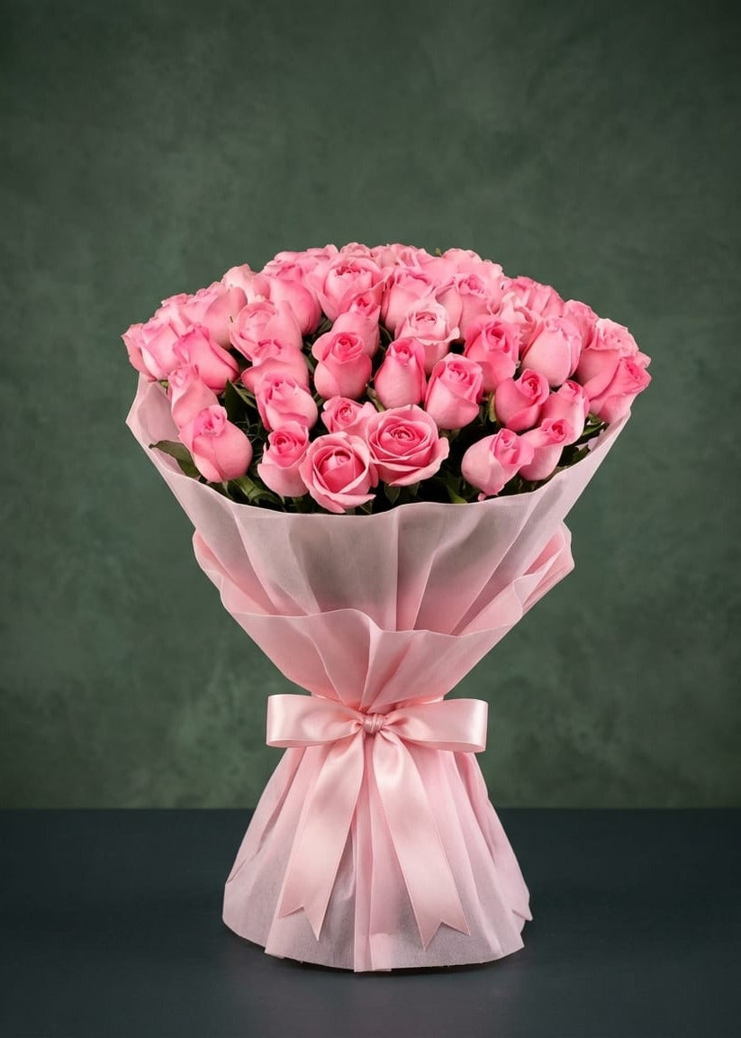 Graceful Pink roses bouquet